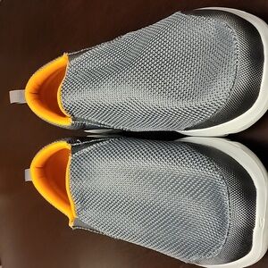 Skechers Men’s Ultra Go Slip-On Comfort Walking Shoes Gray Orange Sz11 Wide Fit